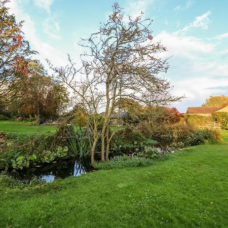 Wisteria Cottage Gayton  Exterior foto